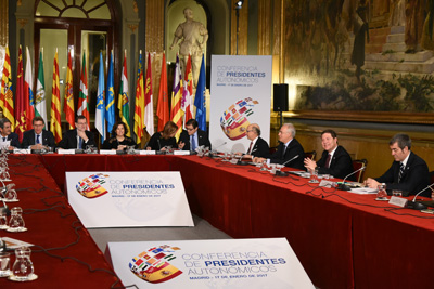 Page valora la propuesta sobre el Pacto Nacional del Agua en la Conferencia de Presidentes