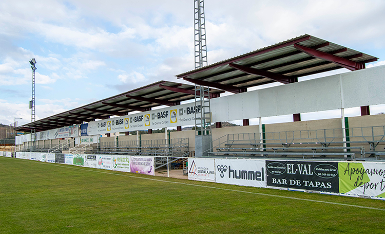 La cubierta del campo de fútbol de La Solana, una de las obras realizadas